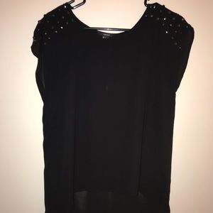 Shirt with studded shoulder